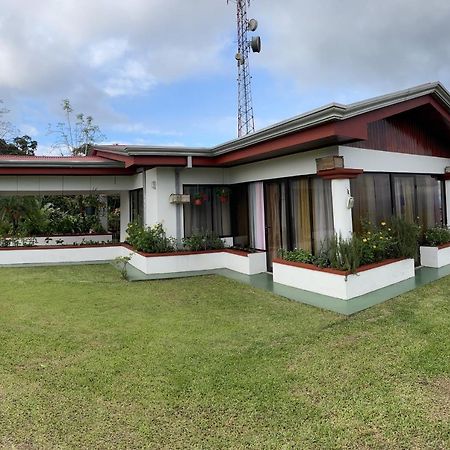 La Fortuna Las Pavitas Cottages מראה חיצוני תמונה