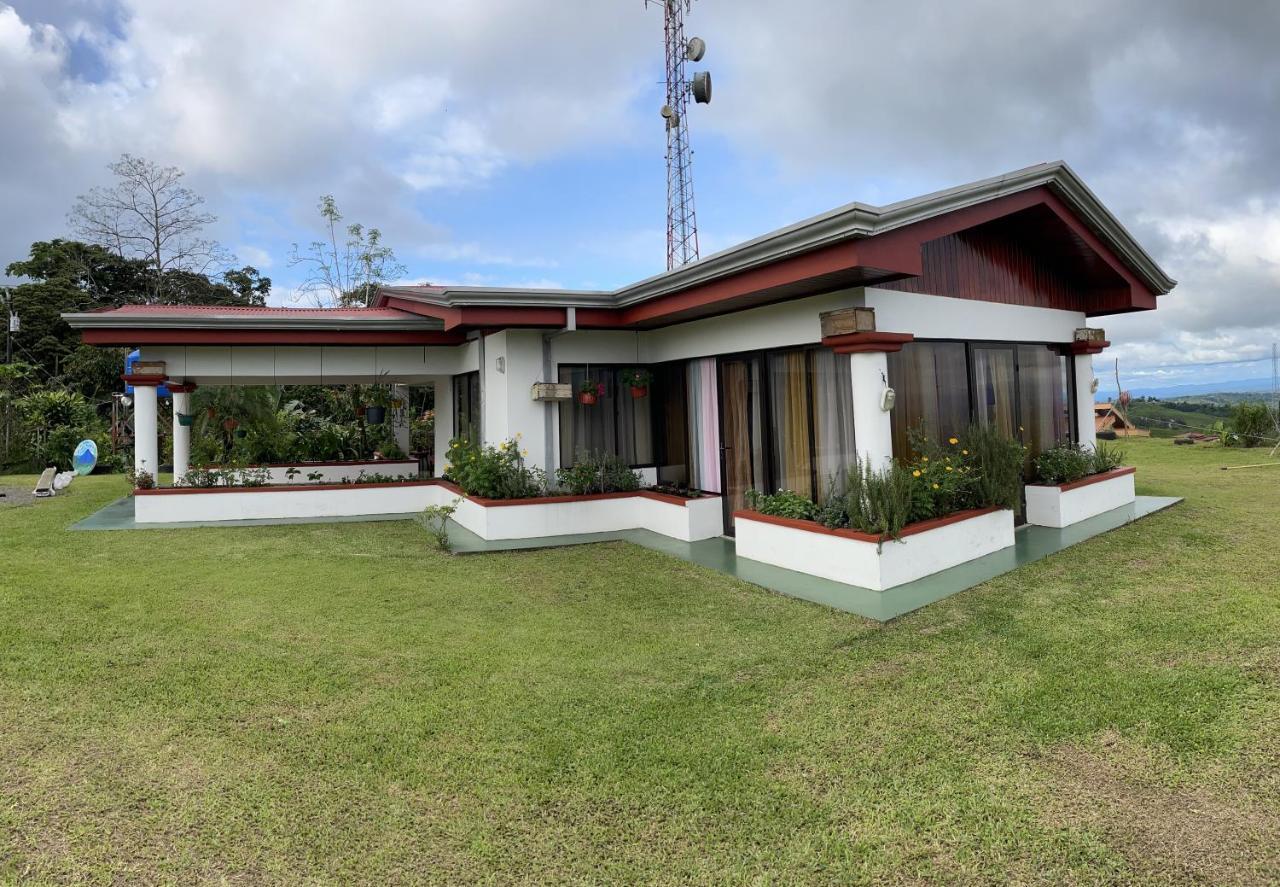 La Fortuna Las Pavitas Cottages מראה חיצוני תמונה